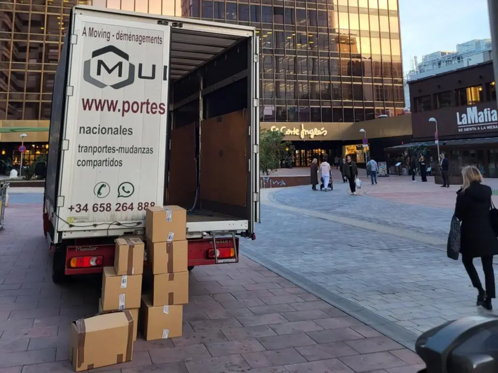 Mudanza compartida nacional: transporte de muebles en furgón compartido